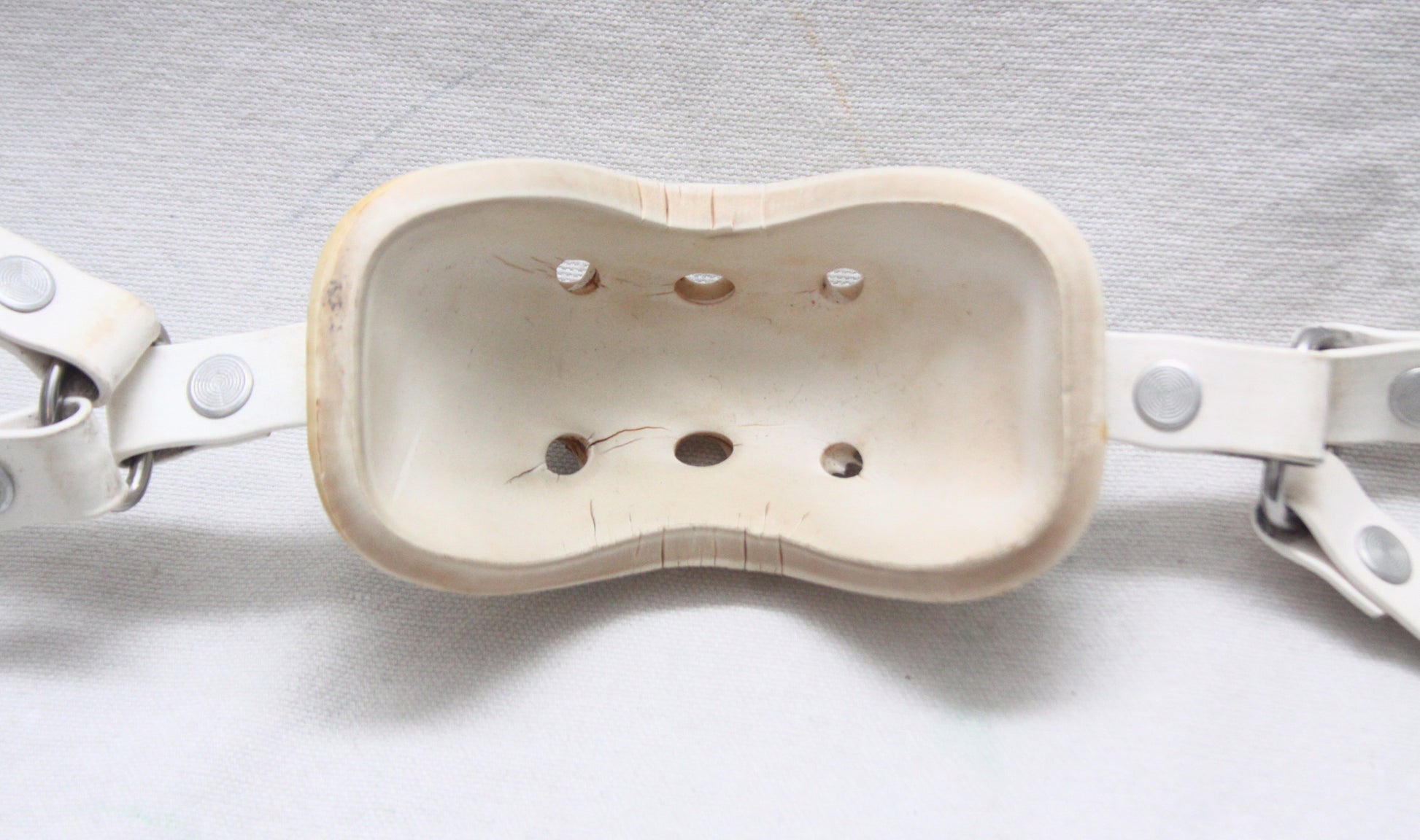 ADAMS Pro 100 High Hook Hard Cup Football Helmet Chinstrap ADAMS Pro 100 High Hook Hard Cup Football Helmet Chinstrap